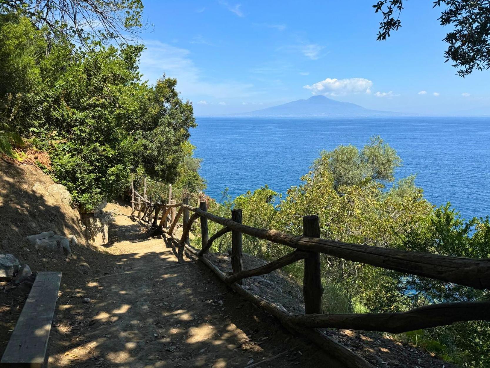 Hostel & Glamping Santa Fortunata Σορέντο Εξωτερικό φωτογραφία